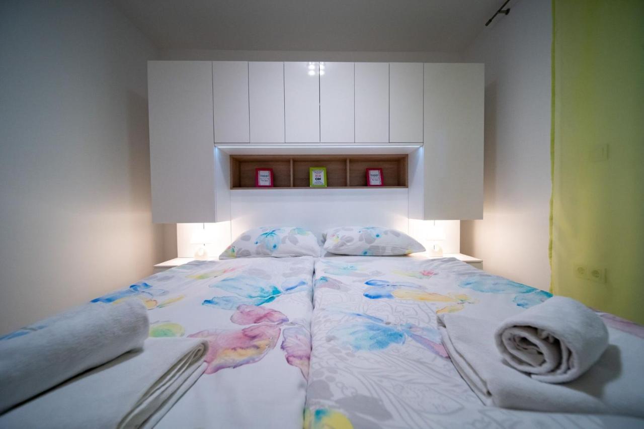 Apartments Arbis Lopar Luaran gambar