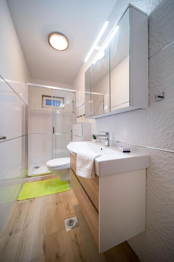 Apartments Arbis Lopar Luaran gambar