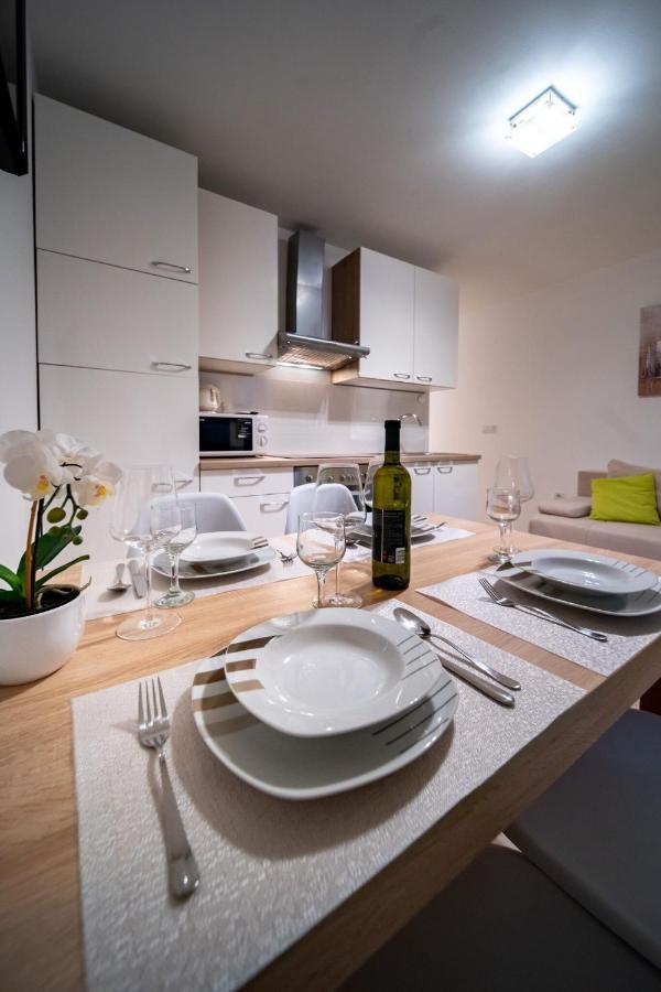 Apartments Arbis Lopar Luaran gambar