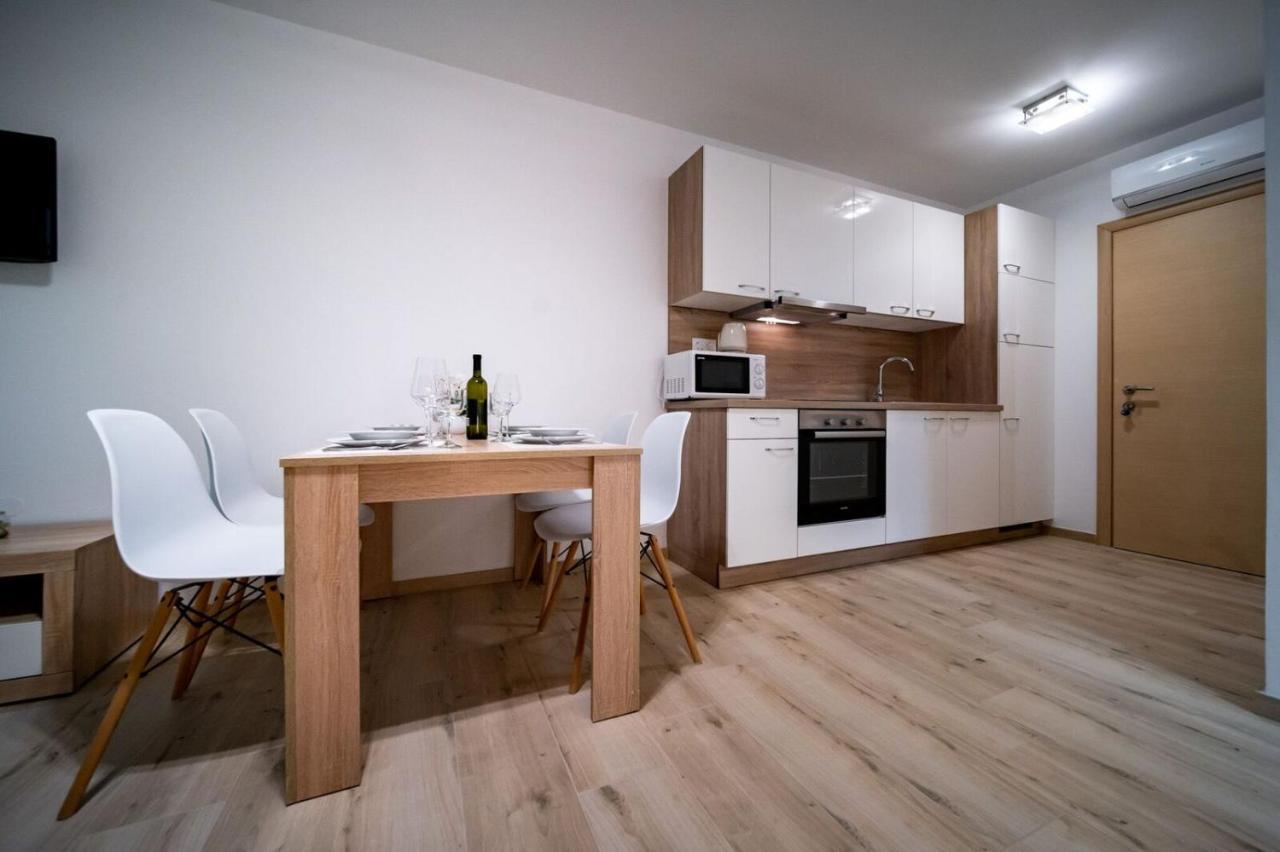 Apartments Arbis Lopar Luaran gambar