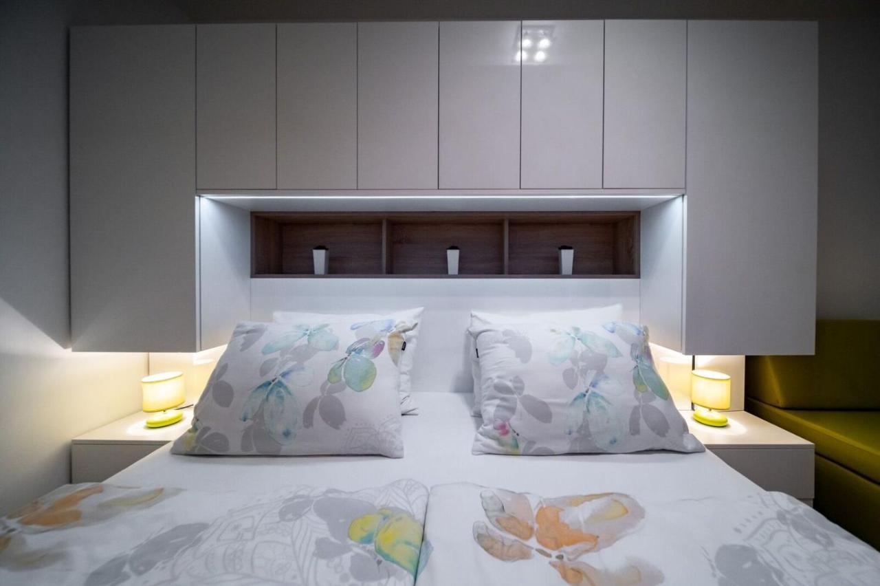 Apartments Arbis Lopar Luaran gambar