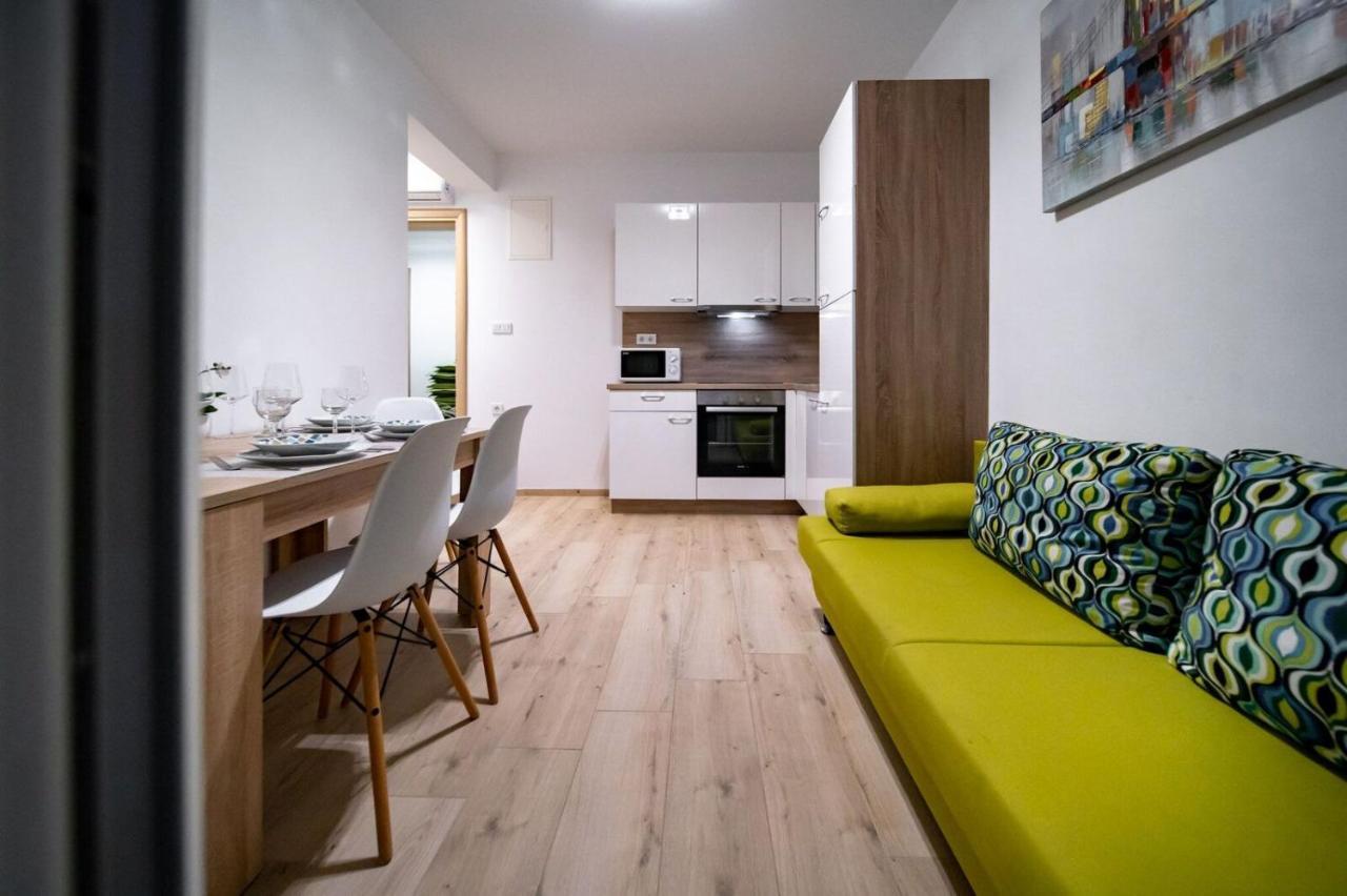 Apartments Arbis Lopar Luaran gambar