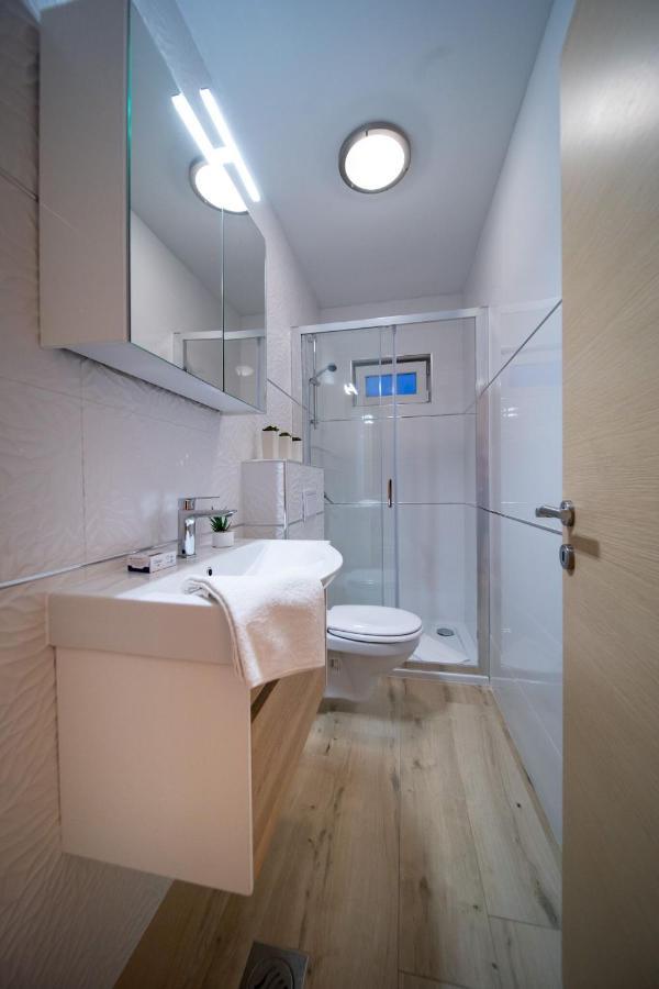 Apartments Arbis Lopar Luaran gambar