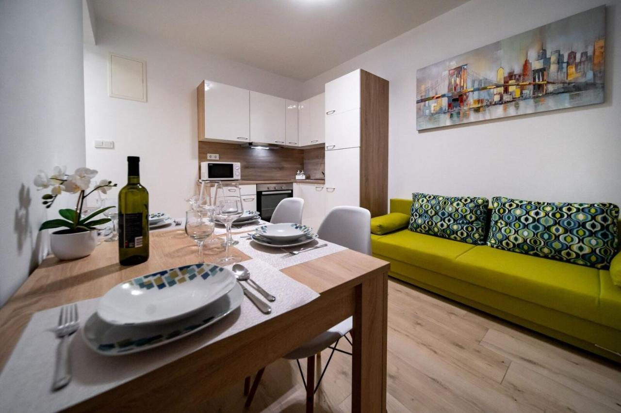 Apartments Arbis Lopar Luaran gambar