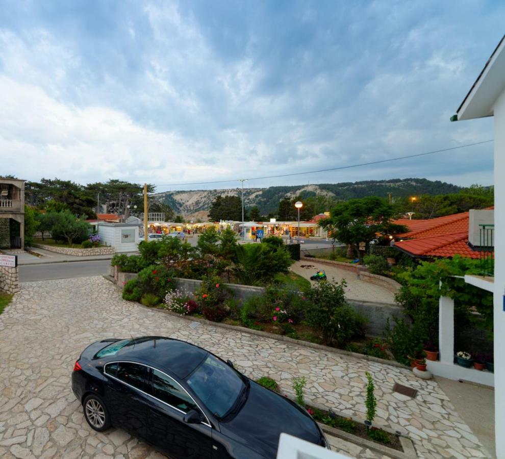 Apartments Arbis Lopar Luaran gambar