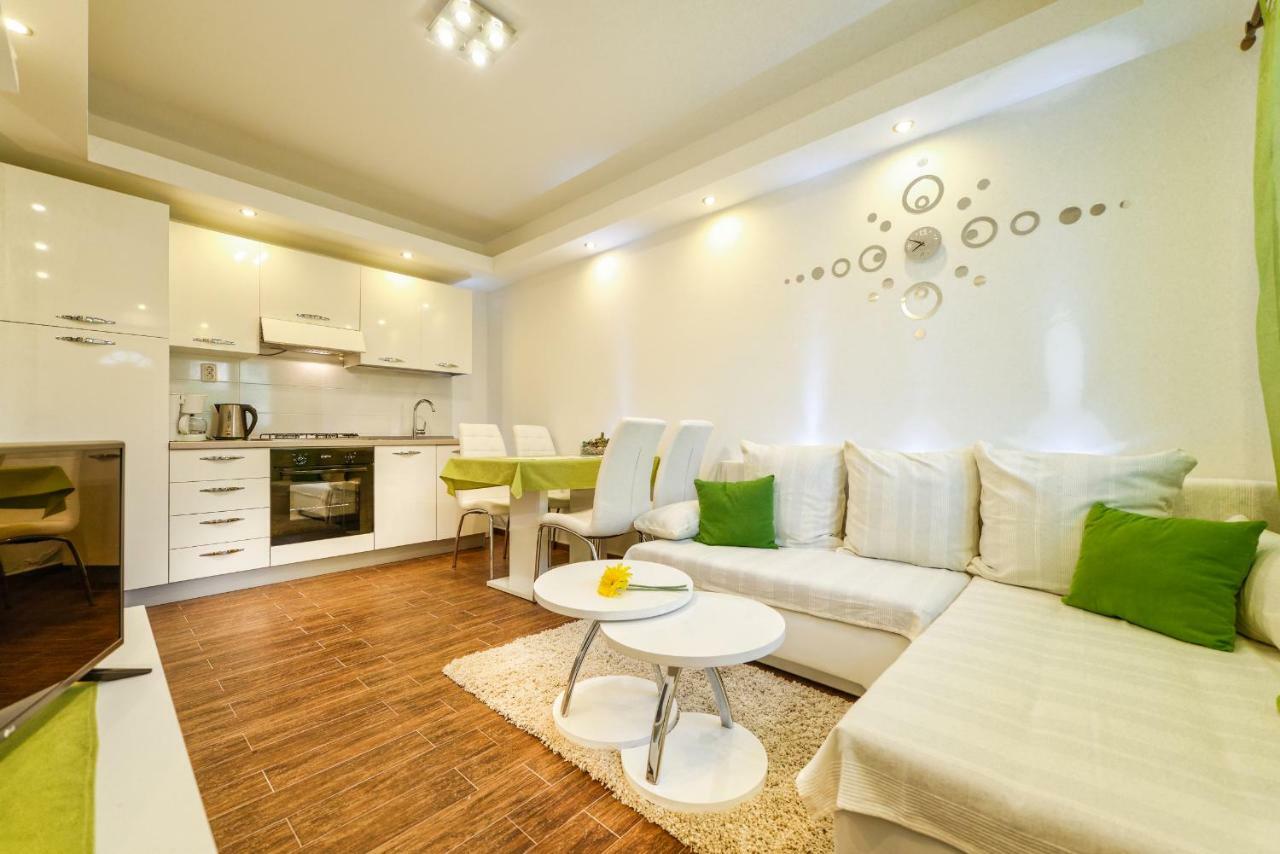 Apartments Arbis Lopar Luaran gambar