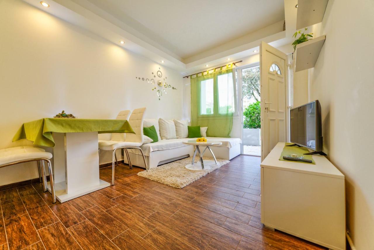 Apartments Arbis Lopar Luaran gambar
